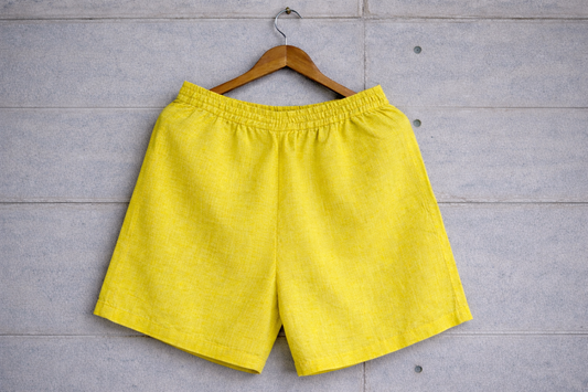 Do me a solid Yellow linen shorts