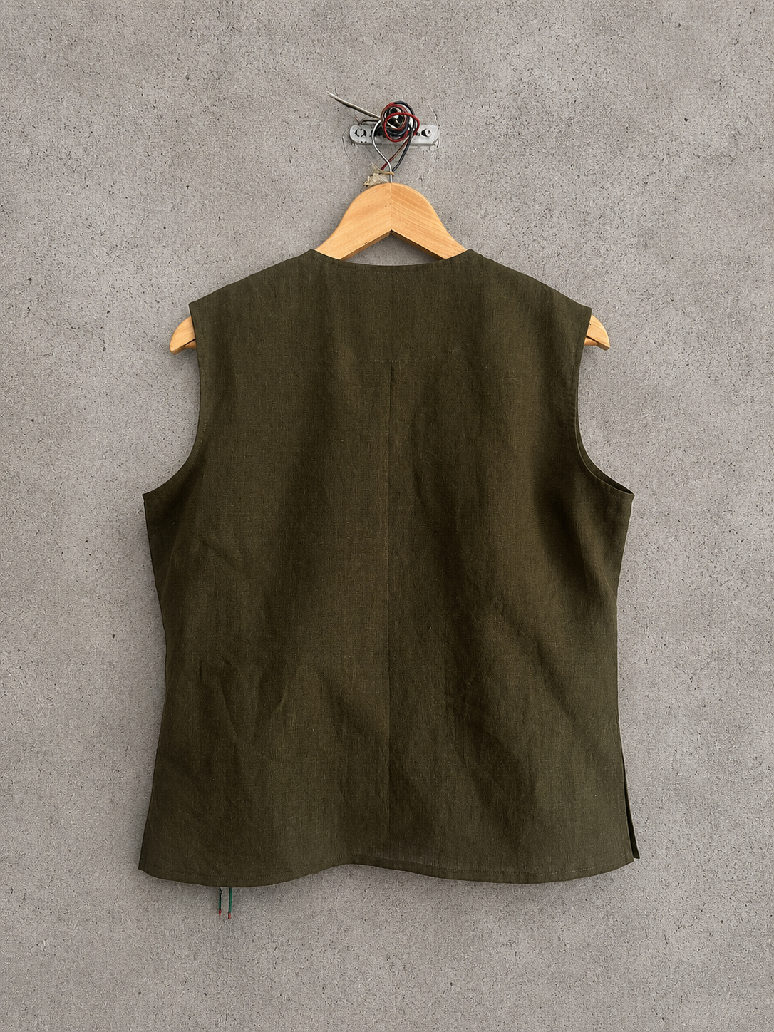 Olive green No-sleeve Burrito wrap linen shirt