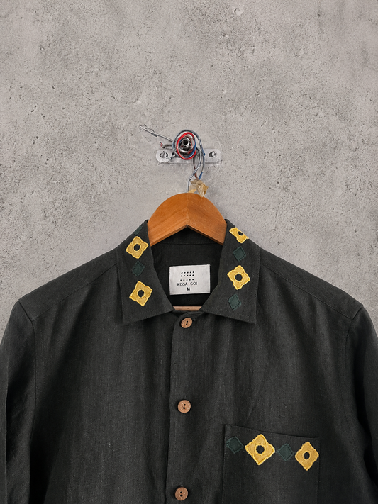 The Moss Green linen shirt