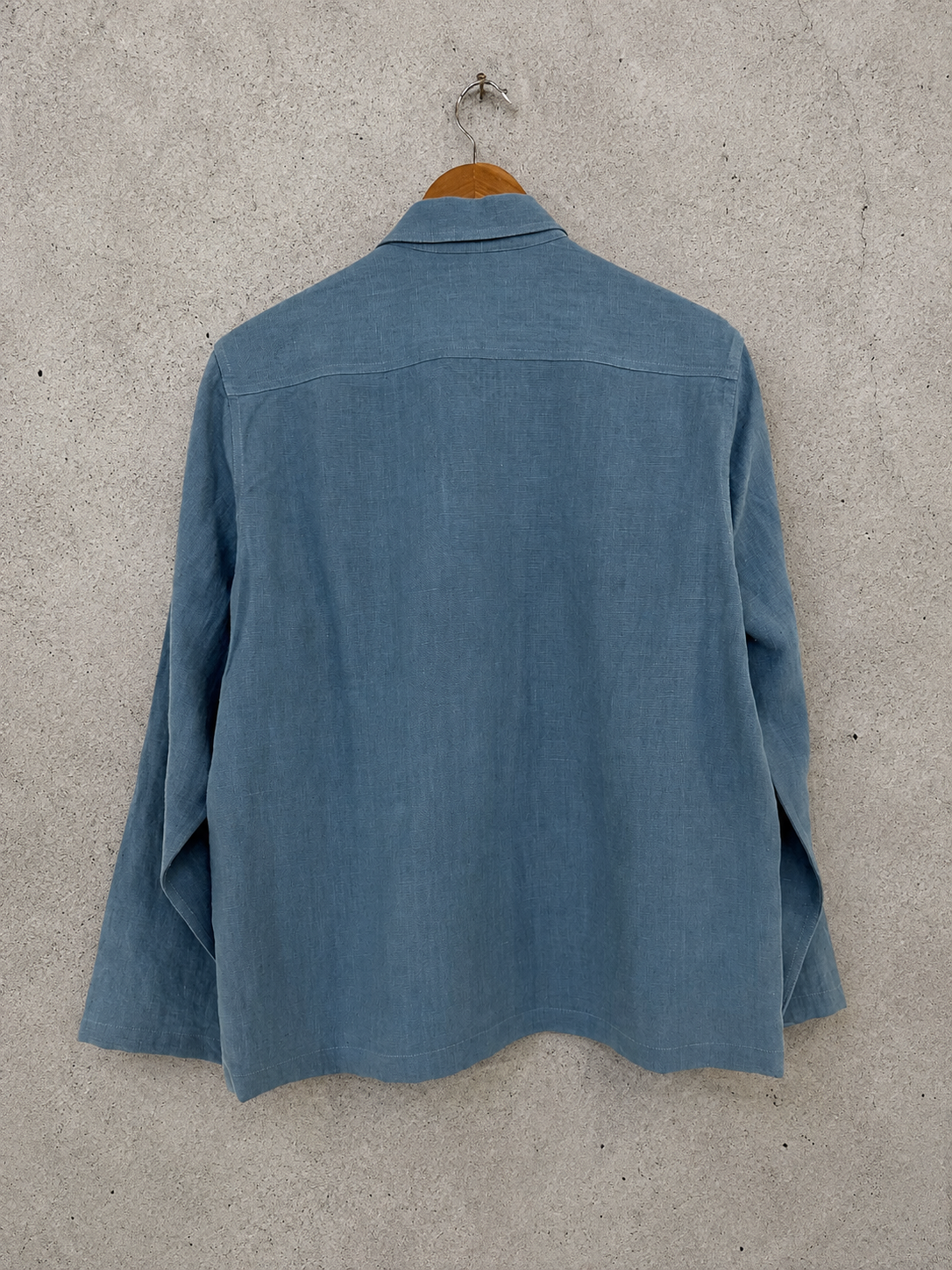 Lambani pockets blue linen shirt